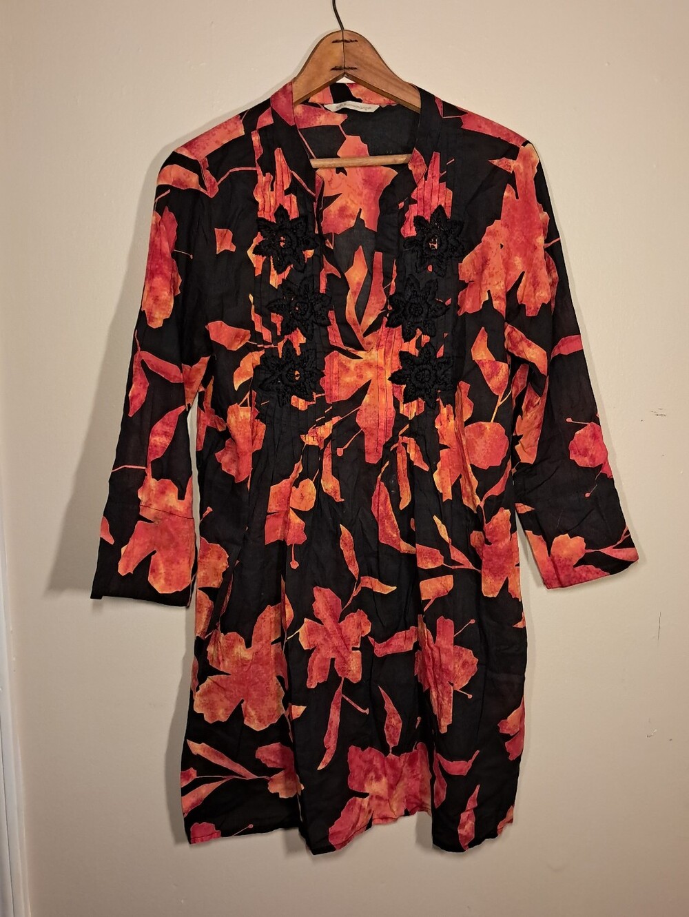 Soft Surroundings Black & Red Floral Cotton Tunic M